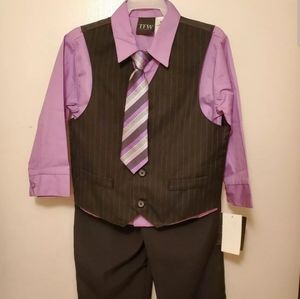 Boys Suit *NWT*
